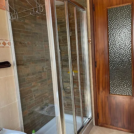 Casa Clod ميناجيو